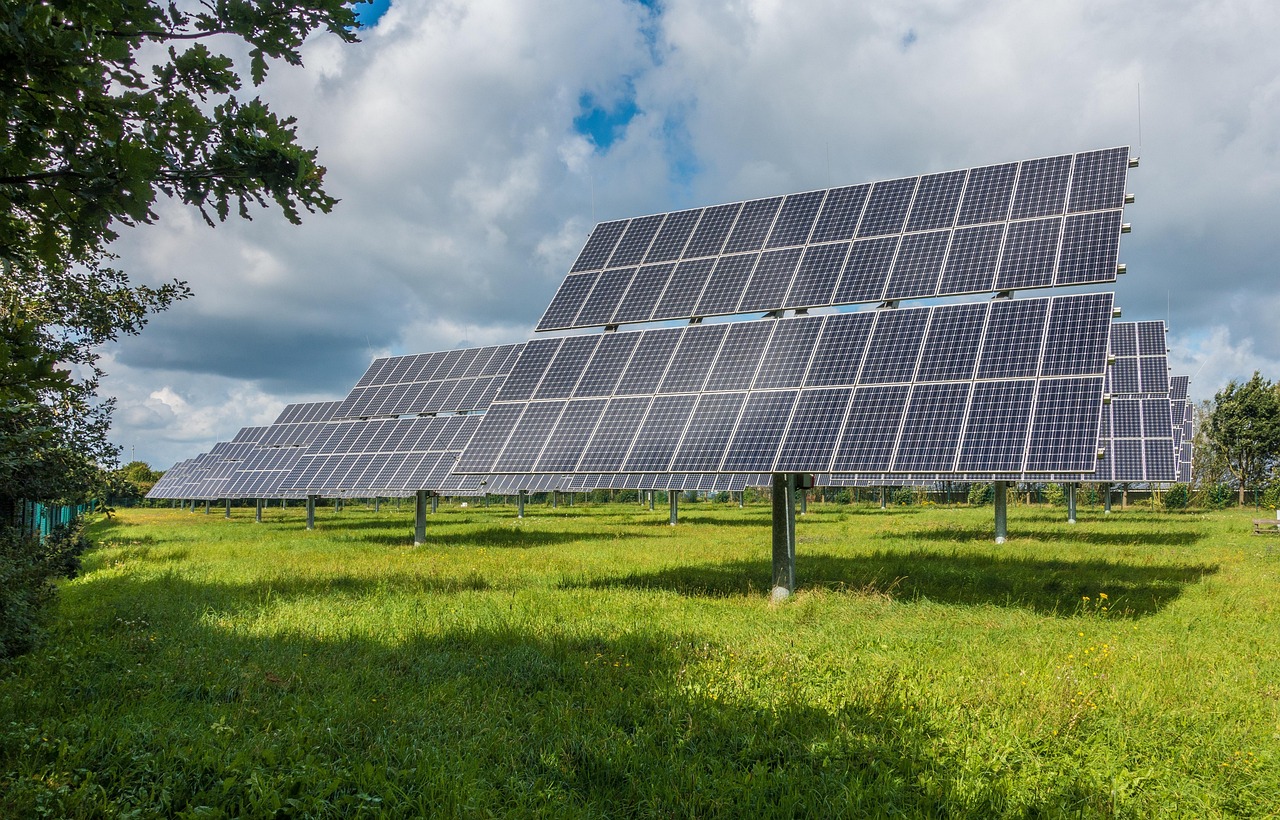 Solar Farm and Commercial Solar Feasibility Study Solar Farm and Commercial Solar Feasibility Study